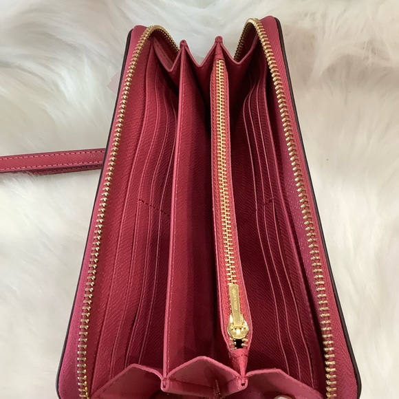 Coach C4451 Crossgrain Long Zip Around Wallet Wristlet Strawberry Haze - Picture 8 of 10